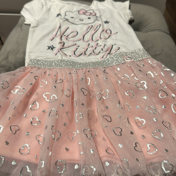 New With Tags Two Piece Hello Kitty Set - Picture 7 of 7